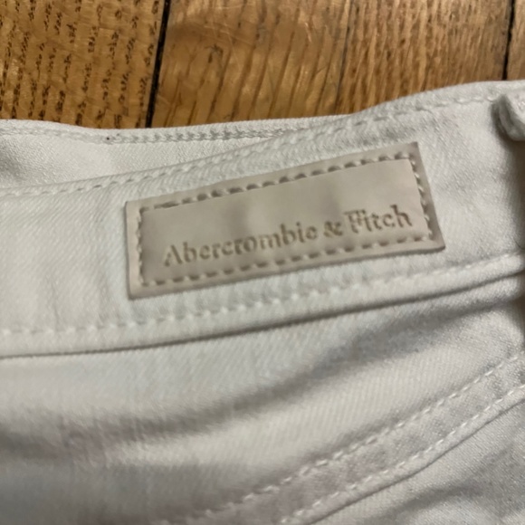 White A&F jean shorts - Picture 3 of 4